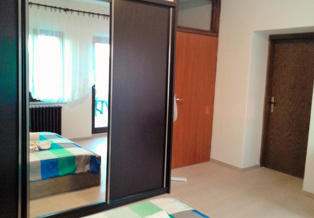 Apartment Trsina Rakalj Bagian luar foto