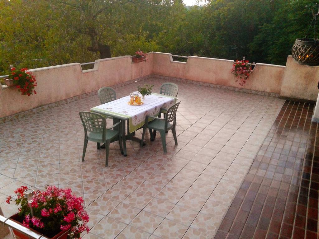 Apartment Trsina Rakalj Bagian luar foto